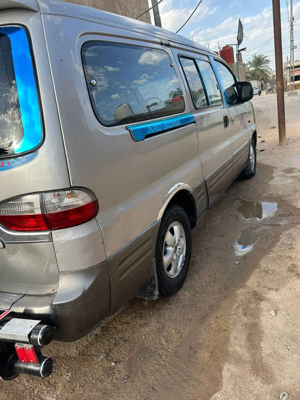 ستاركس 2007 مسكر كير اوتوماتيك رقم دولي جديد +هزه جديده سنويه لغايه2031 بأسمي السياره 
مصفره خط وبحث ما ناقصها شي دوشمه تخم تاير باتري جديد تبريد شغال كهربائيات العنوان بصره خور الزبير 
السعر راسل خاص وتدلل ***********
