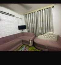 ديوان • ٨مقاعد • قماش واسفنج متسخ