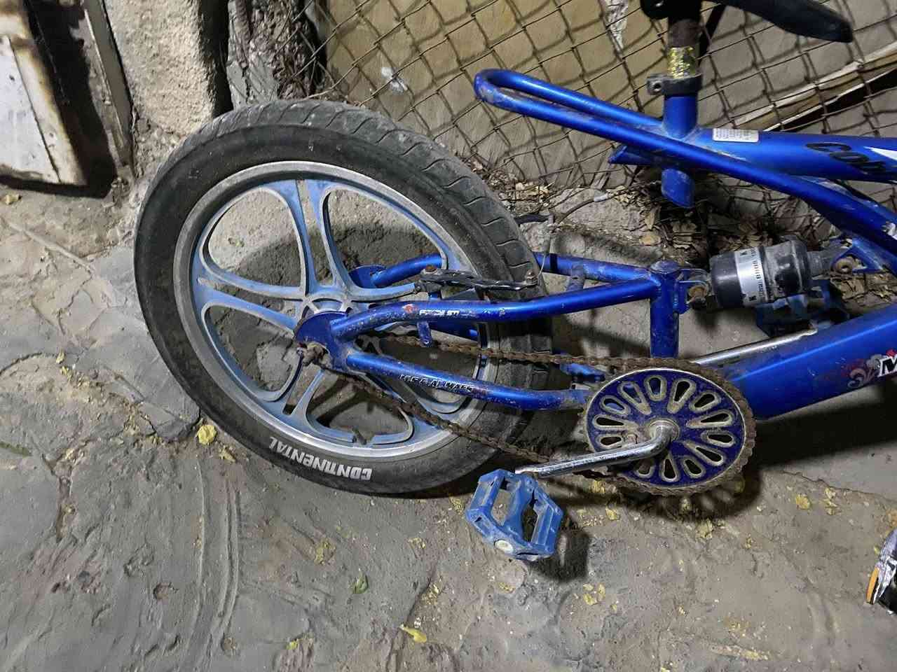 بايسكل بي ام اكس للبيع للتواصل خاص


**إذا كنت صاحب هذا الإعلان وتريد حذفه لأي سبب، رجاءا أرسل رسالة إلى الدعم الفني**