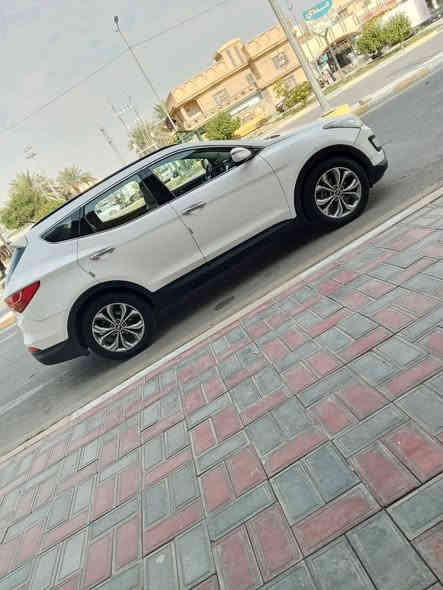 السلام عليكم سنتافيه للبيع موديل 2014 خليجي فول واحد على واحد مكينة سته سلندر سياره بدون صبغ بيها مكانين  بارد بسيط سياره جاهزه للأخير مكينه كير تبريد ثلج تخم تاير حداديه سياره مواصفات
1 بصمه
٢ كامره دواره
٣ شاشه
٤ تحكمات استيرن
٥ كروز سرعة
٦ مانع الانزلاق
٧ صعود مرتفعات
٨ فور ويل
٩ كشن كهرباء
١٠ جلد
١١ ثلاث قطع تبريد
١٢ رايات شفط
١٣ اشاره بلمري
١٤ زراك لايت
١٥ هندبريك دكمه
١٦ اوتوهول
١٧ ترحيب 
بعد بيها مواصفات السعر 178 ورقه وبيه مجال حك الجيه للأتصال على الهاتف
***********
