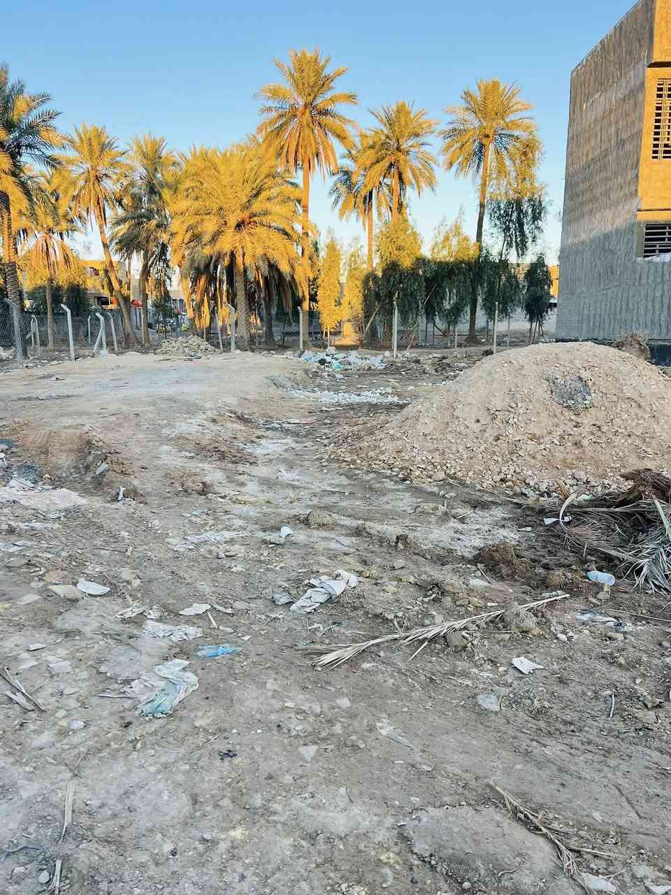 قطعه للبيع
المساحه 100 متر 
جنس العقار طابو زراعي سند 25 
خدمات متوفرة 
الموقع شارع 100 قرب جسر المشاة 
للاستفسار 
مكتب سما العراق 
شارع 80 مقابل نون مول
***********
