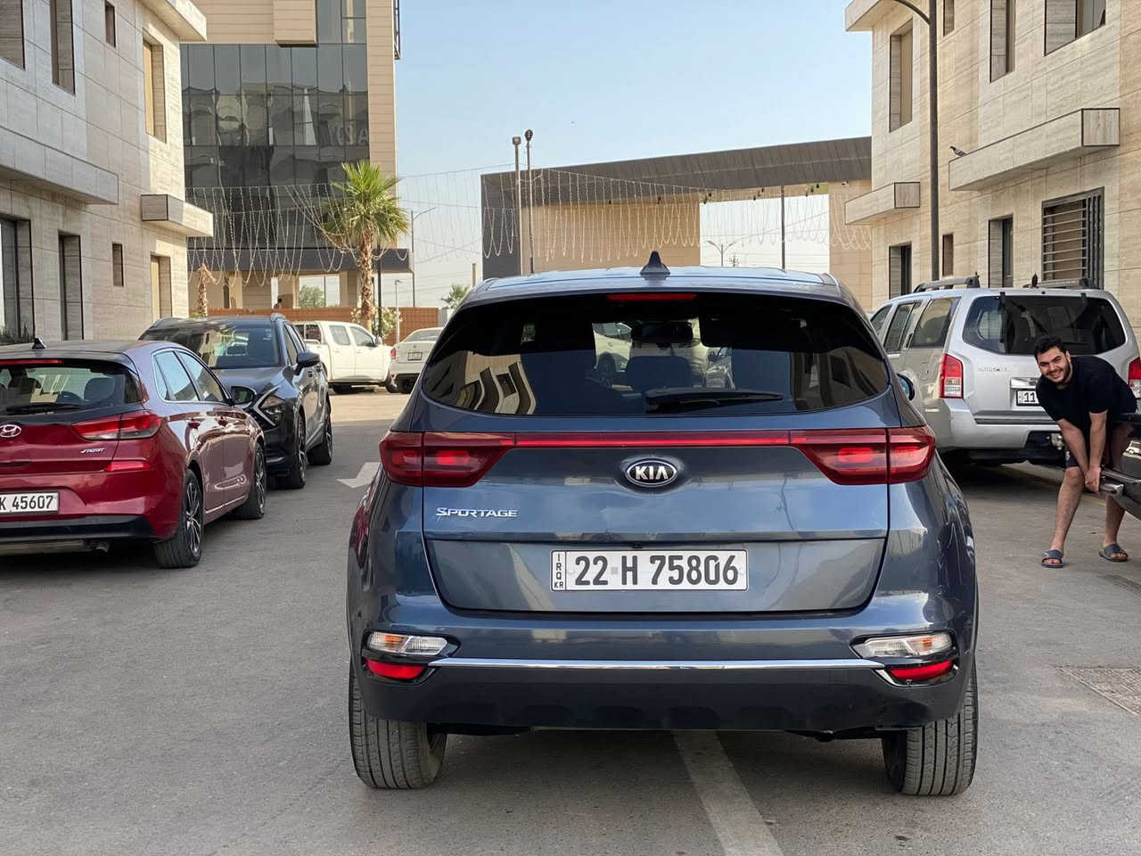 السلام عليكم كيا سبورتج موديل ٢٠ رقم اربيل الجديد محرك ٢٤٠٠ ما مفتوح والسيارة جاهزة من جميع النواحي والسيارة داخلة كلين بدون حادث 
مقعد السائق كهرباء 
فور ويل 
قطعتين تبريد 
اشاير مري 
شاشة ابل كار بلي 
رادار امامي 
نقطة عمياء 
تحديد مسار 
مكانها بغداد وسعرها ١٥٧ للاتصال 
***********
