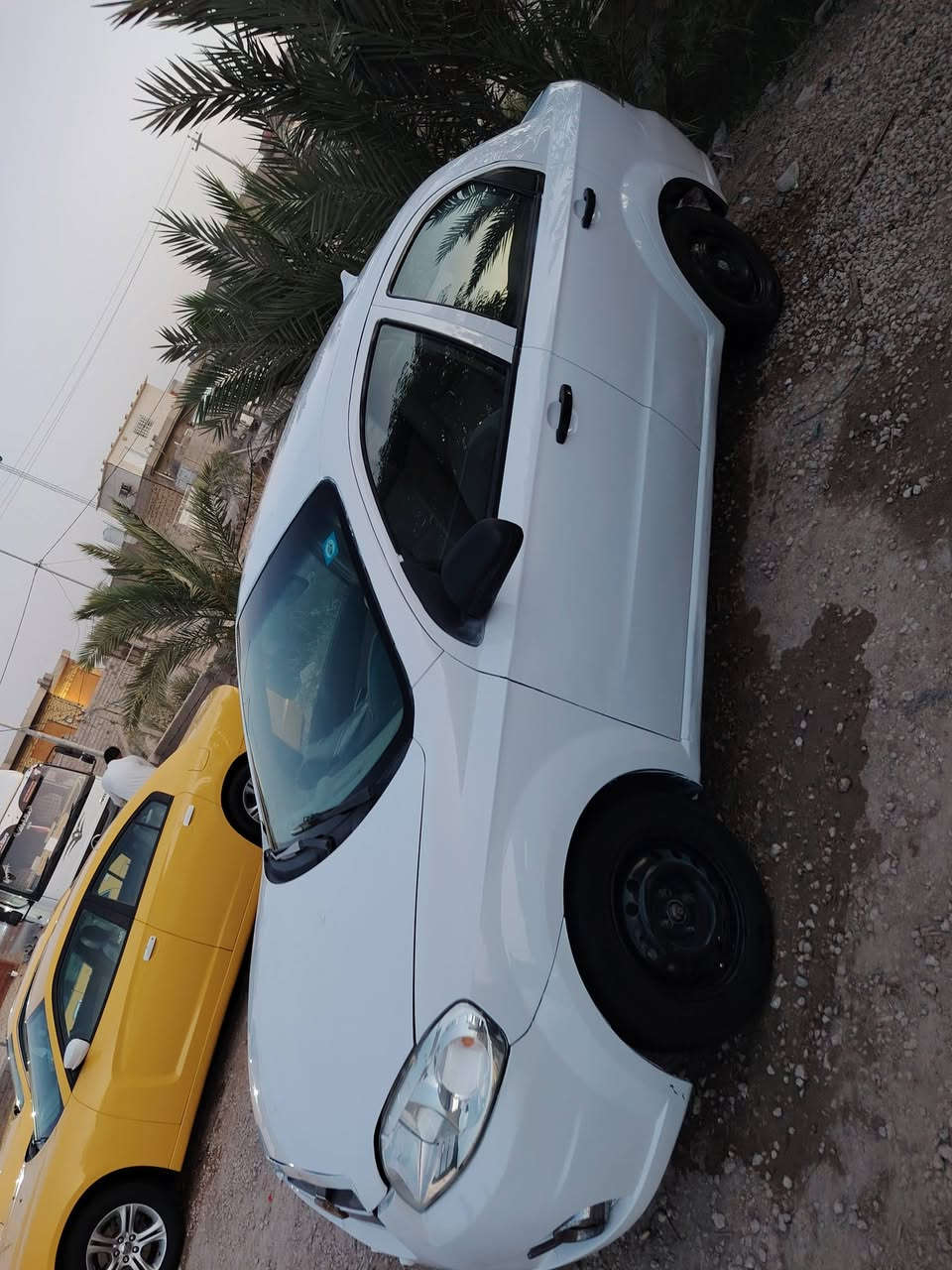سياره للبيع افيو موديل 11 ***********
