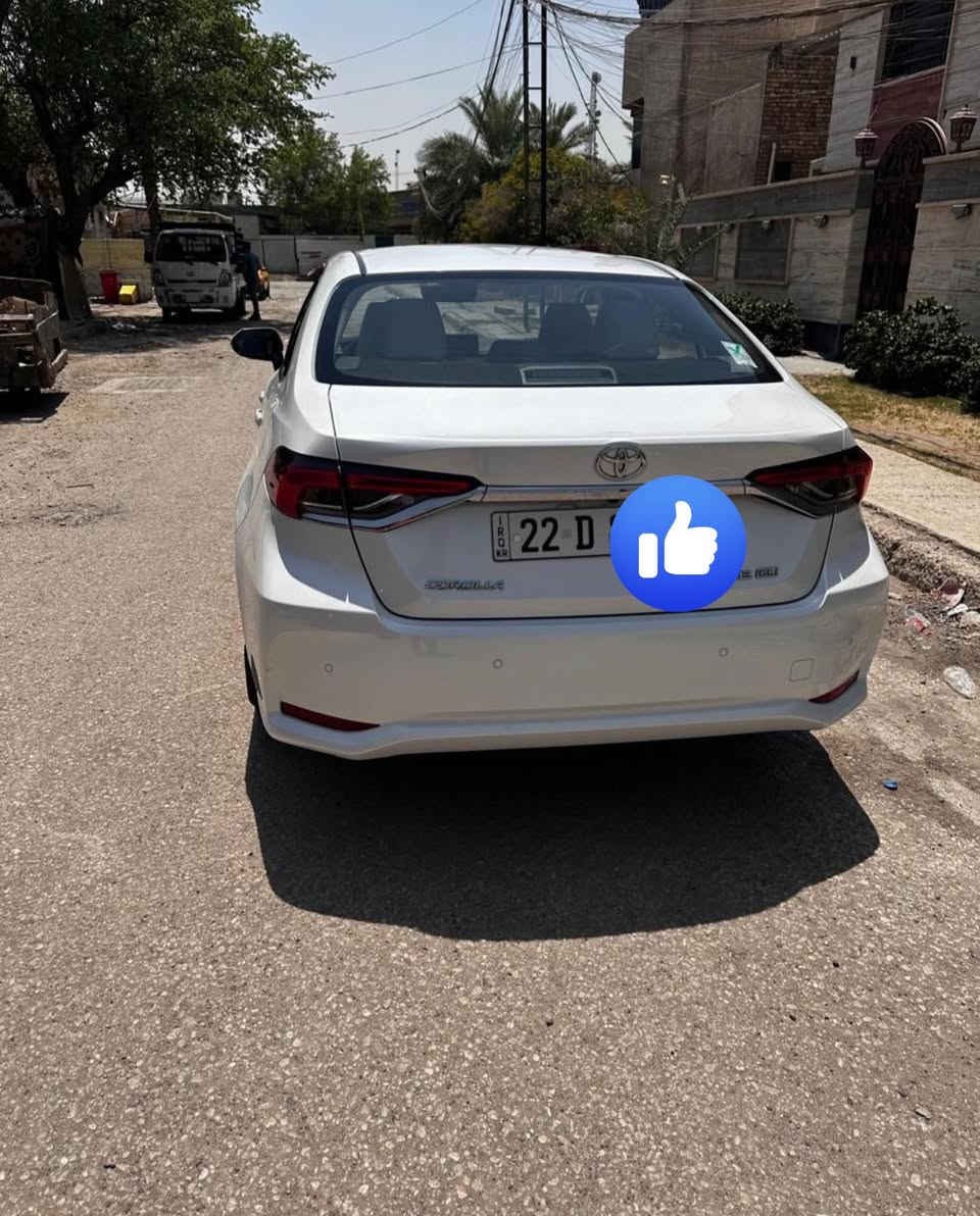 السلام عليكم 
للبيع. تويوتا كورلاه 2023 
فول 1/1 
ساز رقم اربيل
مكينه 1800 
ماشيه 67000
بصمه فتحه 
حساسات اماميه و خلفيه 
تحكمات كأمره خلفيه 
مكفوله من الصبغ والبارد 
مكان السياره بغداد الكاظميه 
***********
