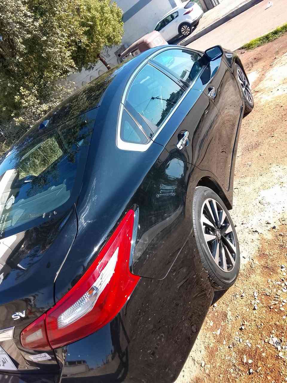 سلام عليكم للبيع الاتيما 2018 كلين بيها شبر بونيد بارد بلعراق مواصفات sv معروفه فول سياره ماشيه قليل مابي نقص دينار مكان بغداد 
*********** وتساب بي
