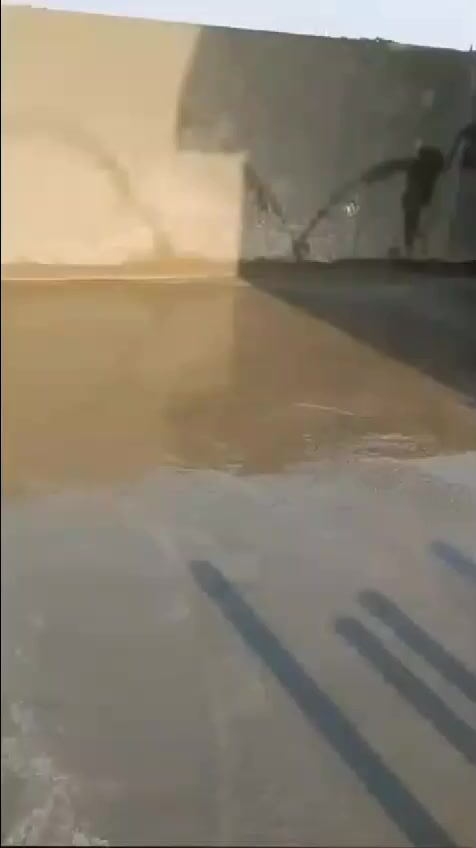 ***********سلام عليكم أنه ابو صب يدوي صبت نضافه تصليطة صطح اختصاص أرضيه اختصاص تصليطة صطح شقل مضبوط جوينات بنص وسقل وحدل  درجه اولى خابرني وأنه بخدمتك  انتصل وأنه بخدمتك
