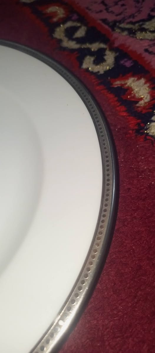 "صحن عشاء بورسلان ليموج فرنسي فاخر 3قطع مرصع بالبلاتين - Bernardaud Limoges Varennes Platine"


**إذا كنت صاحب هذا الإعلان وتريد حذفه لأي سبب، رجاءا أرسل رسالة إلى الدعم الفني**