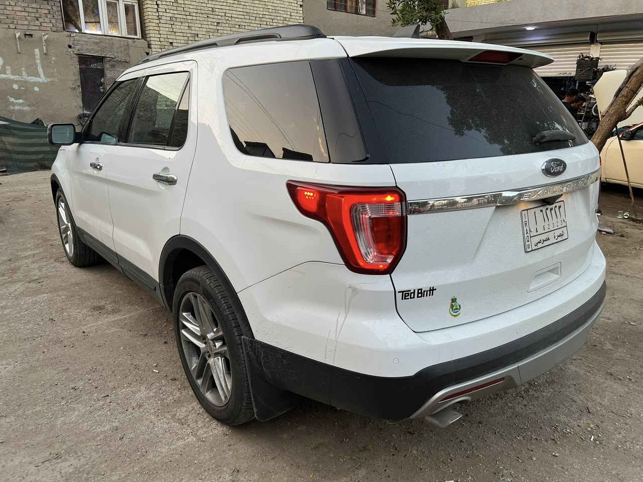 للبيع فورد اكسبلورر  2019

كفاله عامه كير محرك حداديه امامي خلفي 

 حادثه بنيد وجاملغ فقط 

للاستفسار ***********
