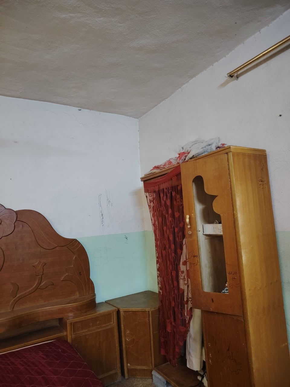 غرفة نوم صاج عراقى اصلي للبيع للاءستفار الاتصال على الرقم*********** ديالى
