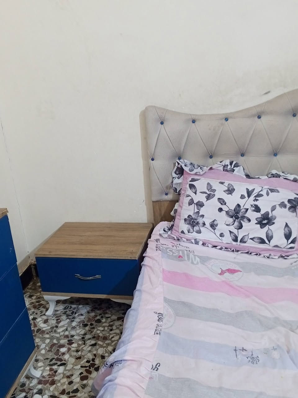 غرفه تركيه نضيفة كلش استخدام قليل للبيع هيه ودوشك ب 350 قفل


**إذا كنت صاحب هذا الإعلان وتريد حذفه لأي سبب، رجاءا أرسل رسالة إلى الدعم الفني**