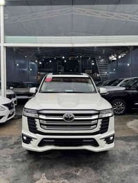 {.. ♥️✅ مجموعه الملك لتجاره السيارات ♥️..}    ‼️🔥🩵العروض يمنا وبس الاس...