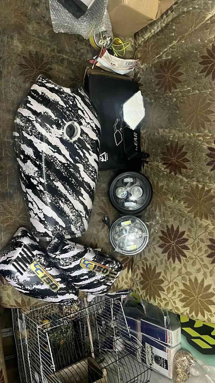 سلام عليكم دراجه للبيع نامي برو 2020 منفيس محرك خير من لله نشاط فول دراجه حيل مرتبه على دشبول دجتل ولايت عدسه زنون قطعيتن العادي او ابو الجمجمه او مرايات السلاتت زوجين بس ماشاد الثانيه ضفيره جديده تايرات جدد كهربائيات كامله بس نقصه اشاير ماشد اله جيب وشد لله شاهد الدراجه فول بس راح اشيل الغير محافظه ومجبور ابيعه400 وبيه مجال
ولي مو عاجبه سعر يكرمنه بسكوته فدوه الدراجه مرتبه وتسوه وغراضه كله جديده
متواجد فيس او وتساب ***********
