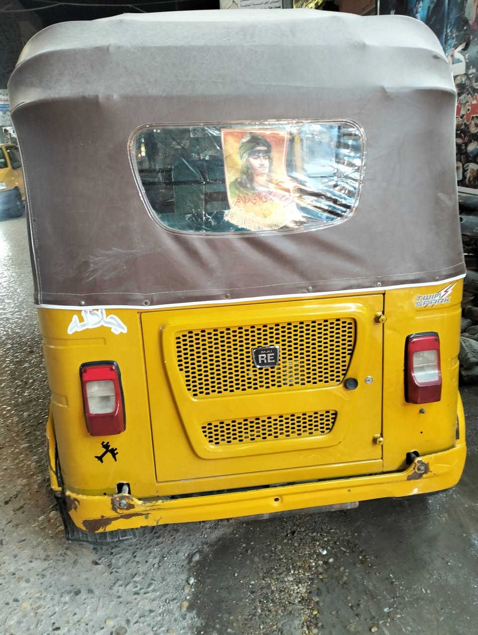 تكتك لبيع اوراق  موديل 2021مجفته مره وحده سعر سبعه او بيه مجال قليل لعلم اني جناي لتكتك ما متعوبه او بيه معجون قليل كلش تجي وشوف ***********
