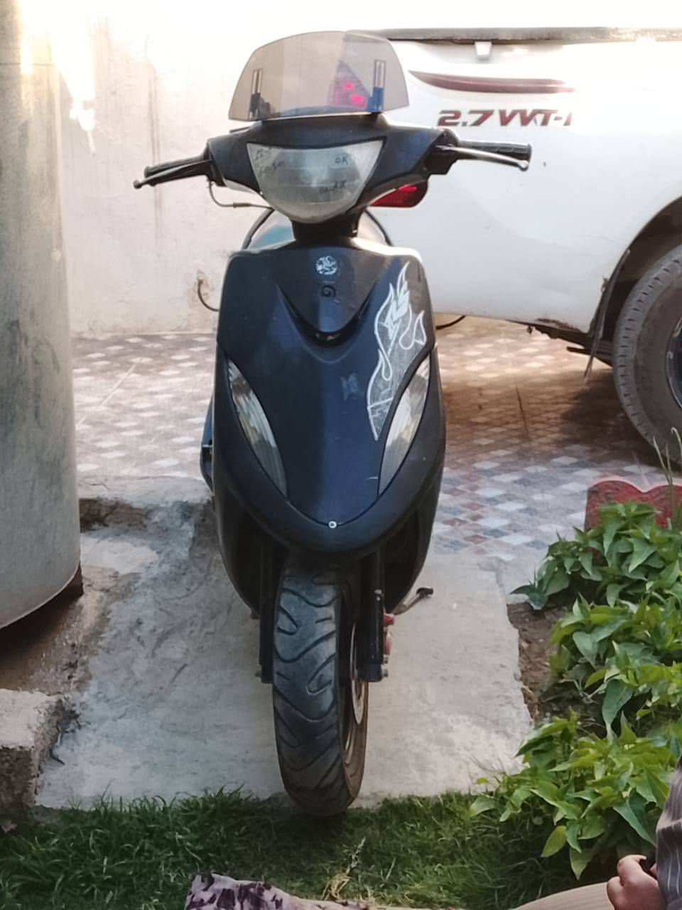 السلام عليكم دراجه ماكس عدله  بعدها نضيفه  السعر 650  وبيها مجال واخوان رجاء رجاء رجاء لمو شراي لا يراسل والا يعلق رجاء خوان العنوان ديالى بعقوبة حي المعلمين ***********
