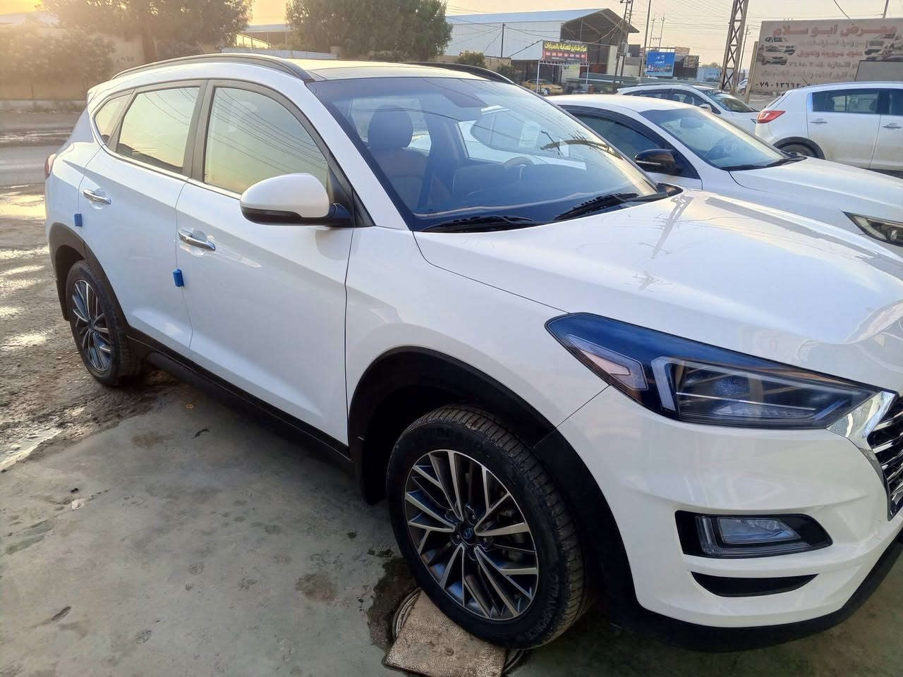 مكلف بل نشر التواصل وية صاحب السيارة هونداي توسان 2020
فول مواصفات 
السونار مرفق مع الصور 
العنوان بغداد التاجي السعر 185 
***********
