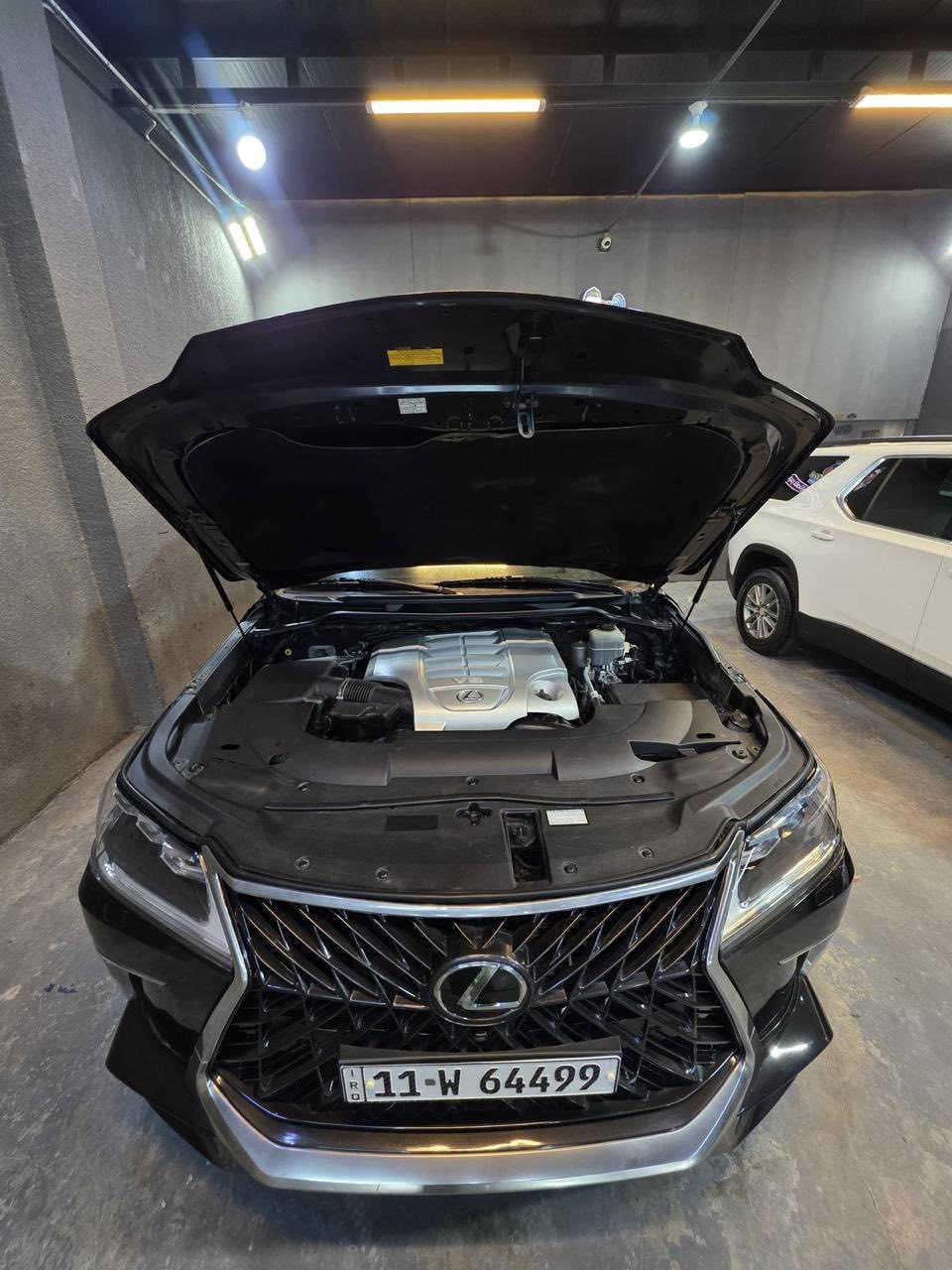 للبيع لكزز مديل 2017 السعر 595 ورقه رقمي ***********
