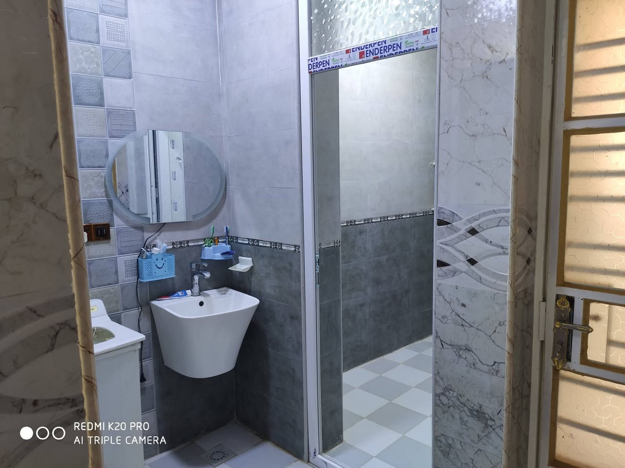 للبيع
دار سكني طابو صرف مساحته 290 متر يقع في حي خرباط خلف الإمام خلف مول العذاري
 بالشارع الفرعي يبعد حوالي 150 متر عن الامام ......بناء حديث يحتوي على 

 2 غرف نوم و3 مجمعات صحيه

 صاله ضيوف و صاله للعائله

 مطبخ حار وبارد 

للعلم مطلوب سلفة مبادره تقريبا 70 مليون 

يباع حسب الاتفاق 

للاستفسار الاتصال على الرقم 

***********

***********

او مراجعه مكتب الوادي للعقار بشارع السياحي خلف الإمام
