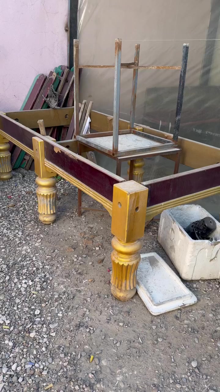 اليخدمه يجي ياخذه لان ماعندي مكان
***********
سعر 250بدون عمله رجائاً قفل
