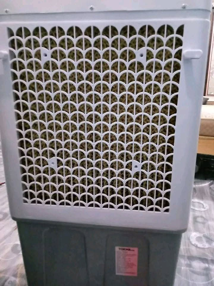 عرض خاص
مبرده تكما كهربائيه 
طولها ٩٣ سنتيم
عرضها ٤٧ سنتيم
وعمقهه ٣٥ سنتيم
تجي بالون الرمادي وابيض ورمادي
سطح المبرده بلازما
وتحتوي علئ نضام شلال وبيها بوكسين للثلج
الحوض 30 لتر
الشي المميز بيها تسحب نص امبير فقط


**إذا كنت صاحب هذا الإعلان وتريد حذفه لأي سبب، رجاءا أرسل رسالة إلى الدعم الفني**