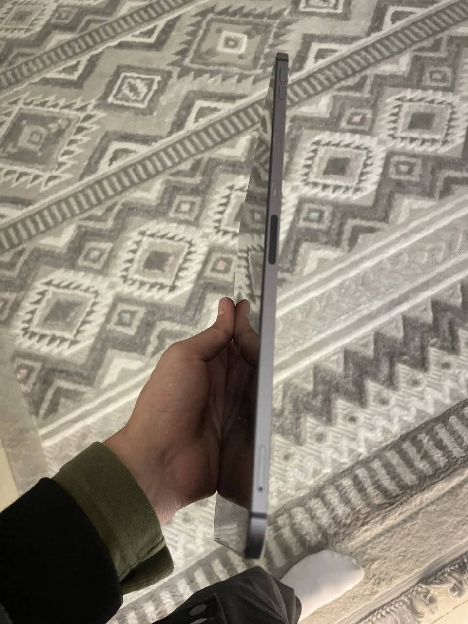 ايباد 11 برو m2 ذاكره 256 بطاريه 95 نسخه الشريحه مستعمل قليل الجهاز نضافته 98 السعر 450 الف ***********
