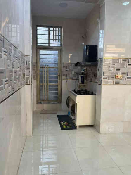 📢 اعلان 📢📢 اعلان 📢 
       👇               👇
⚜⚜ للبيع ⚜⚜ للبيع ⚜⚜
🏠 دار سكني طابو  صرف 🏠 
📐 المساحة ٢٠٠ متر 📐
📏 الواجهة  ١٠ متر والنزال ٢٠ متر 
🌍 الموقع / الحلة / حي الجزائر  / مقابل المحكمة الاتحاديه / توزيع البلدية 
🏢 بناء حديث ٢٠٢٤ 
🏫 مطلوب قرض اسكان ٧٥ مليون 
🧱  طابقين يحتوي على🌺 ٤ غرفة نوم   🌺  صاله🌺 مطبخ حار وبارد 🌺 هول عدد٢   🌺 ٣ مجمعات  صحيات داخليه و خارجيه  🌺 كراج سيارة 🌺حديقة🌺
🚗 عرض الشارع ١٠ متر 
📷 صور المنزل مرفقة في الاعلان 👇
 ❓للاستفسار ⚜  زيارة مكتب انكيدو للعقارات والمقاولات في حي الجزائر مقابل مكبس التمور او 📞 الاتصال على هواتف المكتب 
☎️ *********** سيد وليد 
☎️ *********** سيد وليد 
☎️*********** محمد الزبيدي 
⚜⚜⚜⚜⚜⚜⚜⚜⚜
