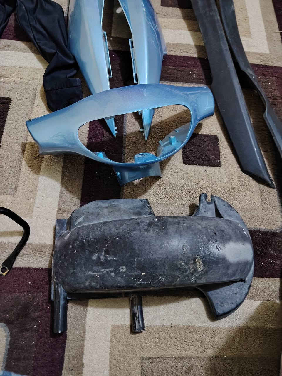 سلام عليكم ترايش ماكس عدله منغولي اهم يشتغل السعر 15 الف.... كفر منغولي نقص بي بس جاملغ تجاري الكفر السعر 20 الف درع يحافض عنك من الدعمه من الكلبه لاسامح الله السعر 50 الف جاملغ جيتي ار السعر 10 الف اصلي سيبايه بوليس السعر 10 كابريتر اصلي تفصيخ حاويه السعر 20 الف مكاني بغداد مدينه الصدر شارع الفلاح... ***********
