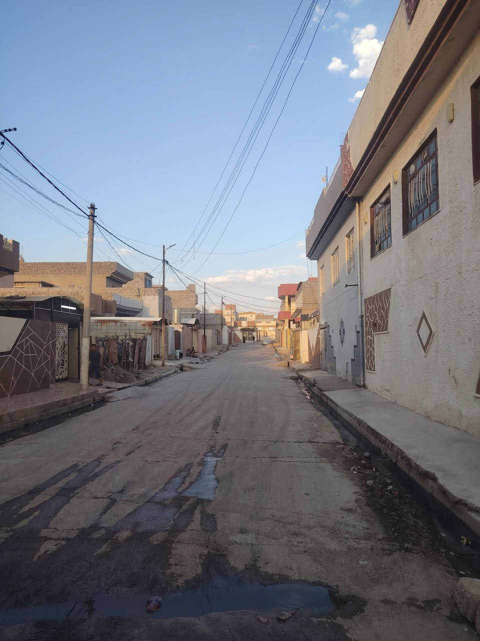 🏢 بيت للبيع موصل حي الانتصار
📒 شارع 60 خلف مول تبارك 
👈مساحه 163 متر بيت ركن 🏠
👈 فول فول🏠 🏠🏠🏠🏠
🏙️ الدار متكون من استقبال  غرفتين ومطبخ وصحيات  
🏙️ سند طابو الزهور شرط التحويل ملك صرف 📒
📧 خدمات كامله 🛣️🛣️
🏙️ الاستفسار مكتب 🏢 ابو صفوان العقار السعر الاتصال على ارقام👉👉 التاليه✅✅✅✅✅✅✅✅ 
*********** وتساب☎️ 
*********** وتساب☎️
