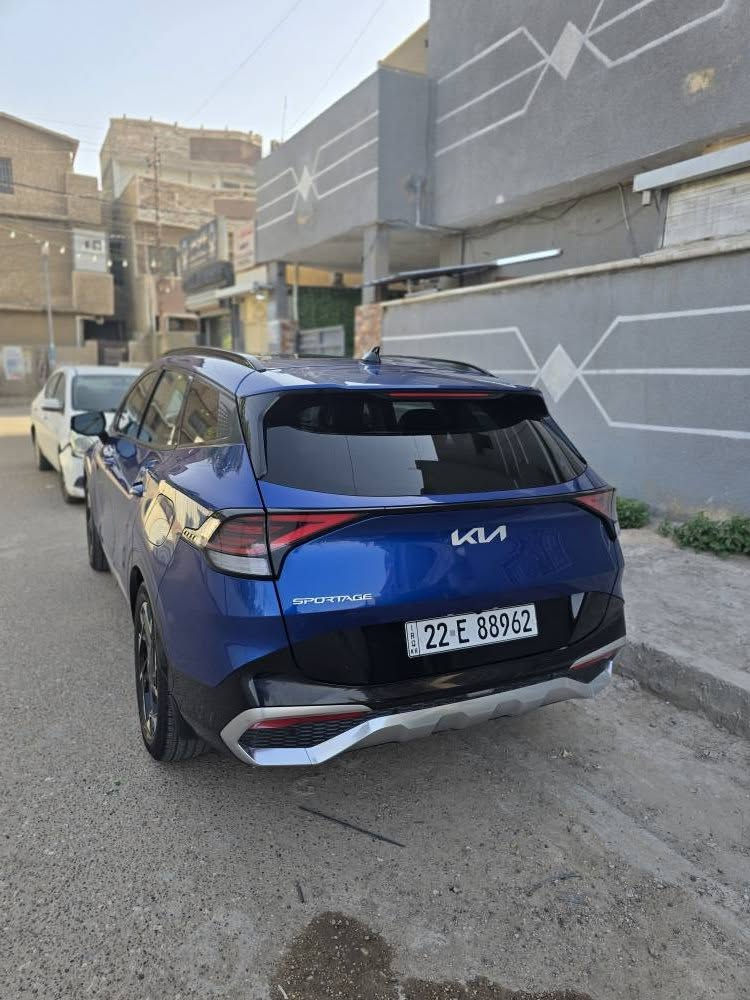 سبورتج امريكي موديل 2023 حادث باب الصدر صبغ مثل ماموضح بالصور فول مواصفات برستيج شنو الي بالك ليها مواصفات رقم اربيل تريد وكاله او تحويل وتروهم مراوس بسيارة اقل
*********** بغداد, العراق
