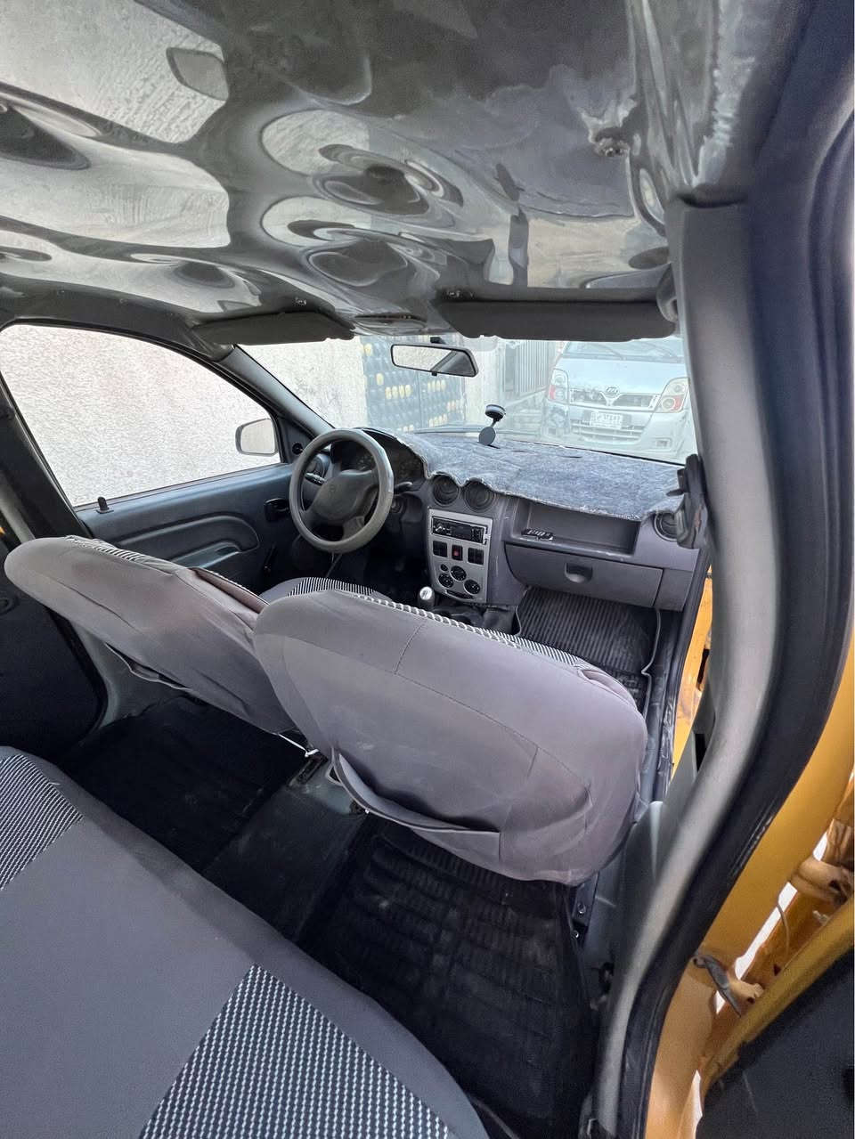 رينو لوكان ٢٠١٠ معمر جديد كير محرك خير من الله 
بسمي سنوية لل٢٠٢٧
سيارة نضيفة  اصفرلك هيئة سعر٣٥
اي ستفسار  موجود خاص وهذا الوتساب *********** بغداد, العراق
