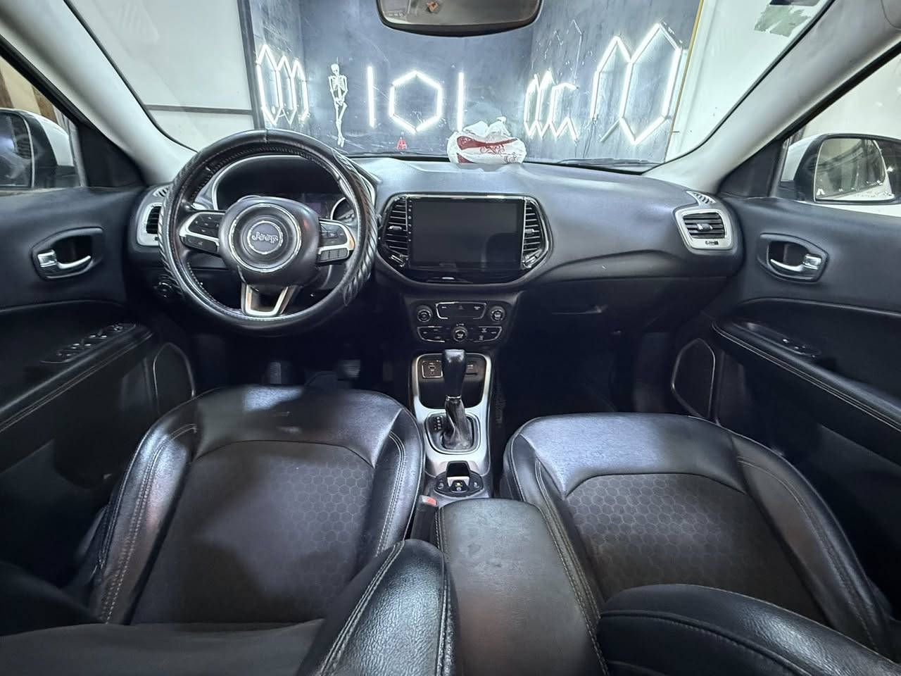 جيب كومباس 2019 فول مواصفات محرك 2400
سونار مرفق مع الصور 
رقم بغداد إنكليزي تحويل مباشر
السعر النهائي قفل 110 جوه سوكها ناشرها
***********
