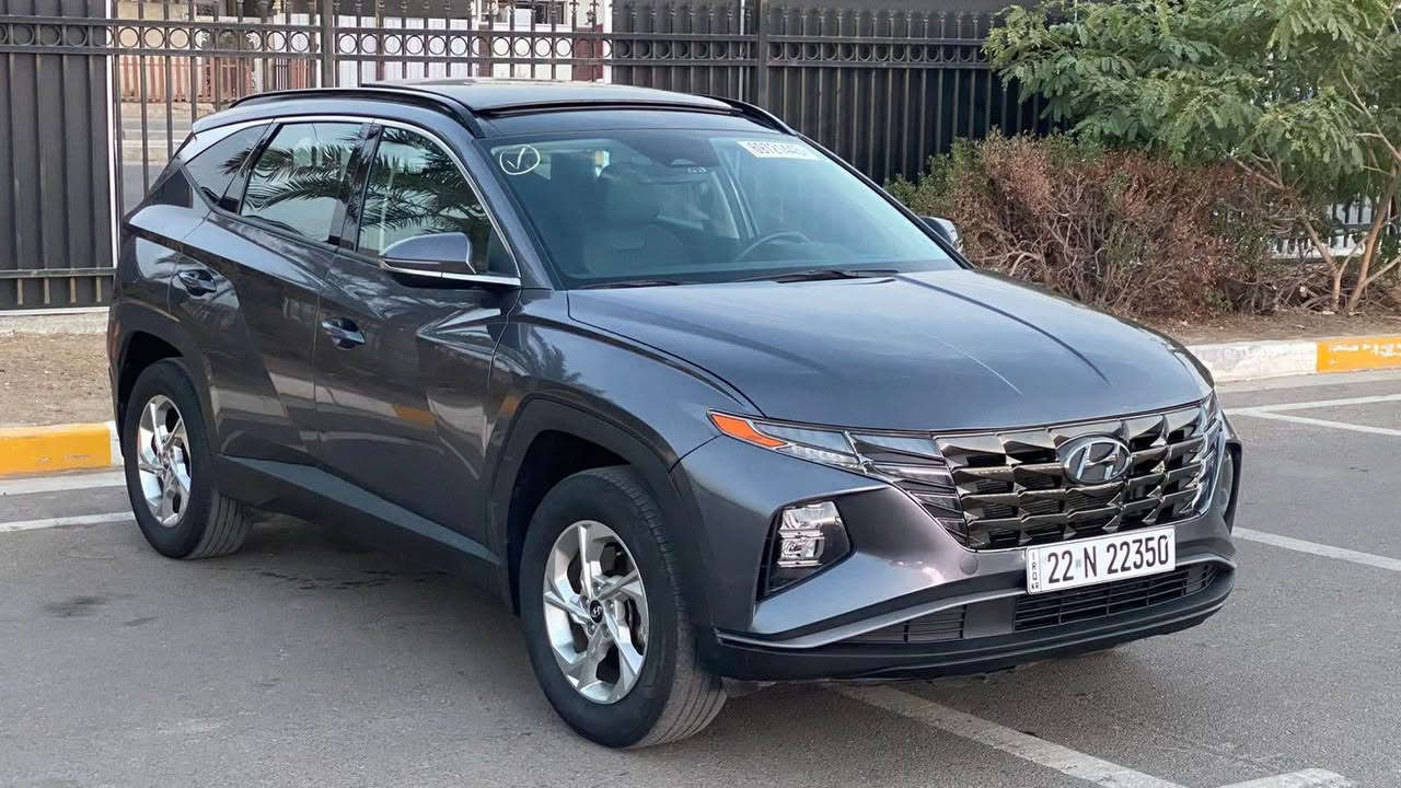 السلام عليكم ( للبيع فقط)*********** 
توسان موديل 2024 وارد امريكي فول بانوراما
لونها رصاصي
دخول وترقيم جديد ( رقم اربيل تحويل ثاني يوم)
بدون قطرة صبغ بدون تبديل بدون ايرباك
( حادثها فقط تعديل pdr بارد بحافة البنيد) 
الباقي كفاله عامه شرط السونار 
الموصفات فول واذكر جزء منها 
🔹بانوراما على طول السقف 
🔹كشنات جلد بالكامل + تدفئه
🔹كشن السائق كهرباء + هاند بريك بصمه
🔹بصمة تشغيل + بصمة ابواب + جنطه كهرباء 
🔹شاشه ايباد كبيره الحجم + تبريد شاشه
🔹محرك 2500 + انظمة متعدده للقياده
🔹تدفئة مقود + فول رادار 360 درجه
🔹اشاير بالمري + نقاط عمياء 
🔹ماشيه 19 الف وبعد مماشيه بالعراق
🔹للامانه السياره جديده جدا وبعدها بريحة الشركه ( جميع الايرباكات سليمه)
🔹السعر 206 
مكاني بغداد المنصور 🔹
*********** الرمادي, الأنبار
