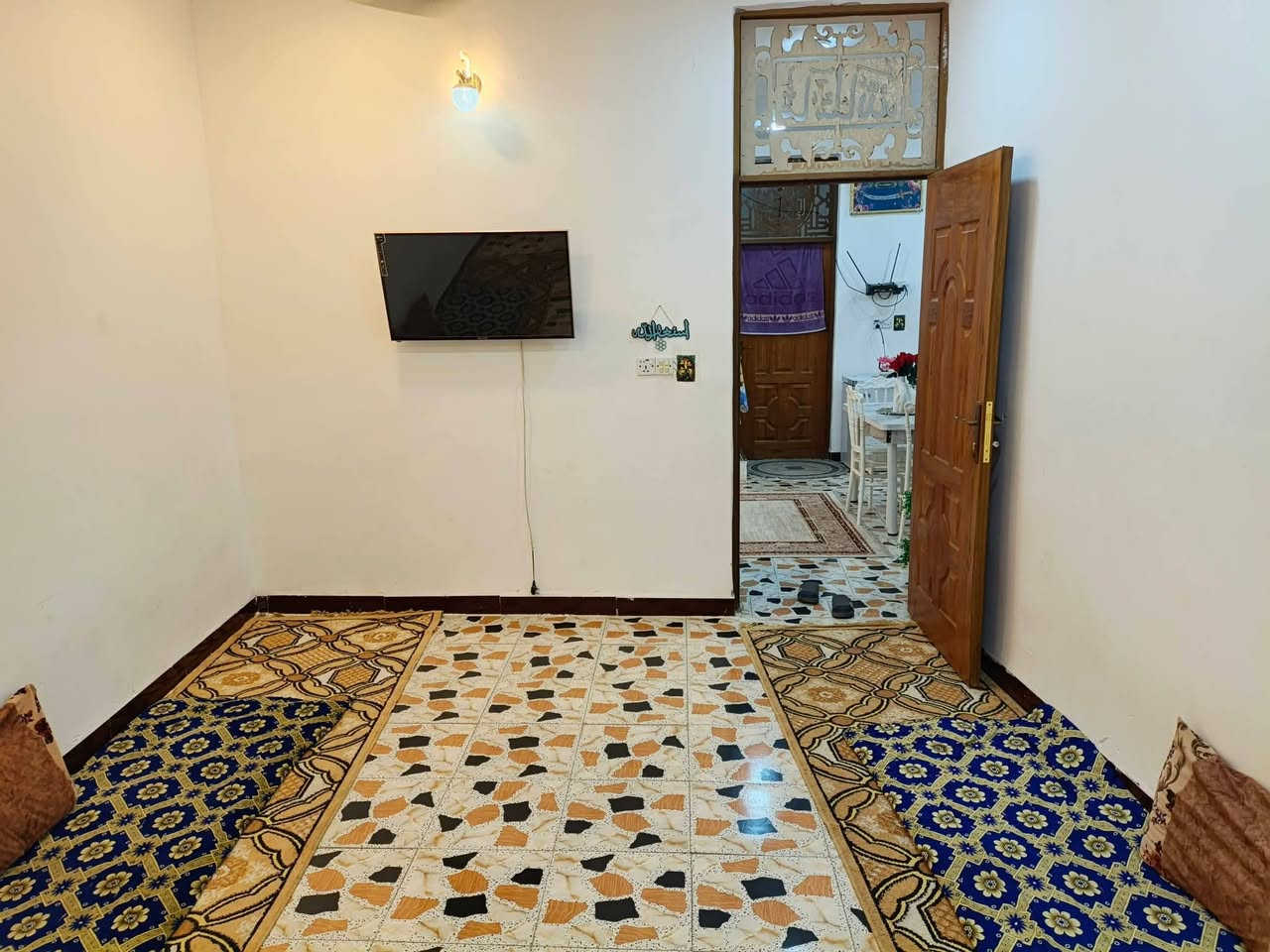 مالسلام عليكم ورحمة الله وبركاته بيت للبيع 100م طابو زراعي سند 25 يحتوي على غرفة وهول ومطبخ واستقبال وطارمة ومنور وصحيات بناء حديث طابوك + صب كونكريت جمبع الخدمات متوفرة ماء مجاري قيد الانشاء مشمول بالتبليط الموقع ابو خستاوي نهاية شارع الغسل والمدخل الثاني مفرك عنانة فرع معمل التانكيات
السعر خاص او عالرقم بي واتساب
***********
***********
مالسلام عليكم ورحمة الله وبركاته بيت للبيع 100م طابو زراعي سند 25 يحتوي على غرفة وهول ومطبخ واستقبال وطارمة ومنور وصحيات بناء حديث طابوك + صب كونكريت جمبع الخدمات متوفرة ماء مجاري قيد الانشاء مشمول بالتبليط الموقع ابو خستاوي نهاية شارع الغسل والمدخل الثاني مفرك عنانة فرع معمل التانكيات
