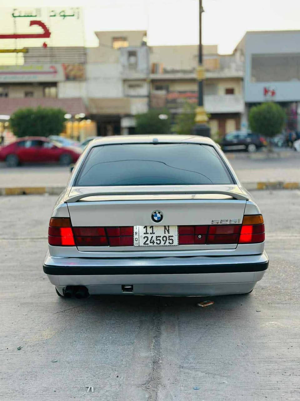 عنوان بغداد الدورة ابو دشير ***********
اسلام وعليكم  بيئم 525 اصل بليتة وسنويه موديل 1992 صبغ جماليه كير محرك مكفول تبريد شغال  سيارة جاهزة رقم بغداد انكليزي هزة جديدة تحويل ثاني يوم  سعر 65
