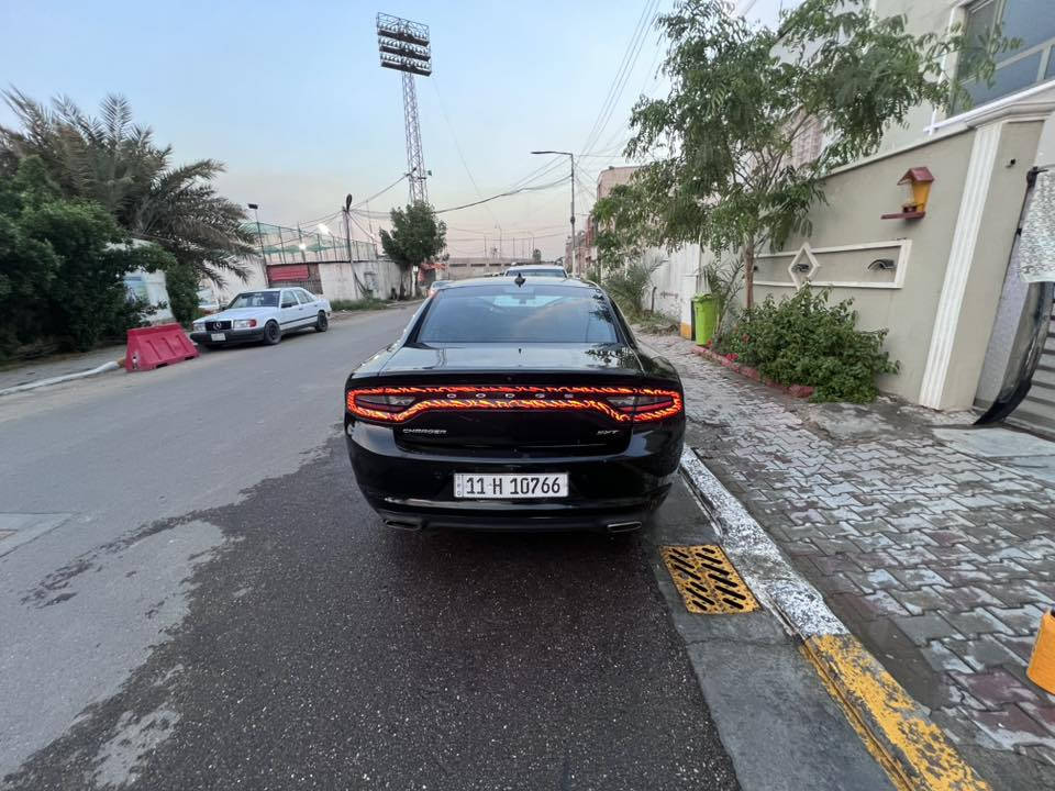 هذه حادثهه وبيهه قطع صبغ بدون حادث  بدون ايرباك. SXT 18.  عنوان بغداد  الاعظميه. نقص شي واحد بس صدر خلفي تعبان ***********
