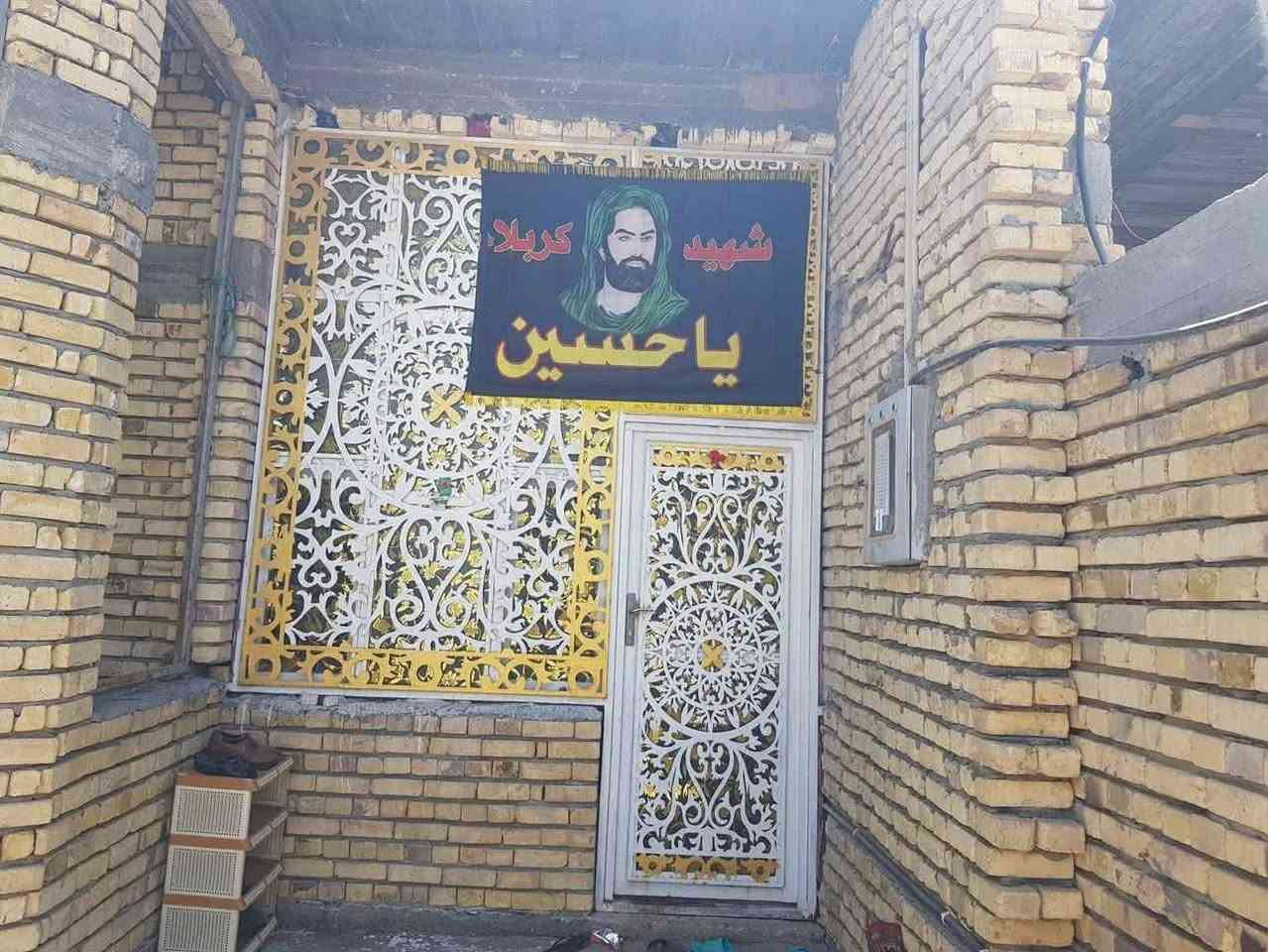 سلام وعليكم دار البيع المساحه 200 متر طابو صرف غرف 2 وصاله كبيره ومطبخ مناور 2 دوانية مغاسل داخليه وخارجيه البناء حديث طابوق رباط كونكريت وسقف كونكريت العنوان سوق الشيوخ حي العسكري شارع المستوصف قرب مجمع علاء الحمداني ابو ايه
للاستفسار اكثر تصال 📞
***********
