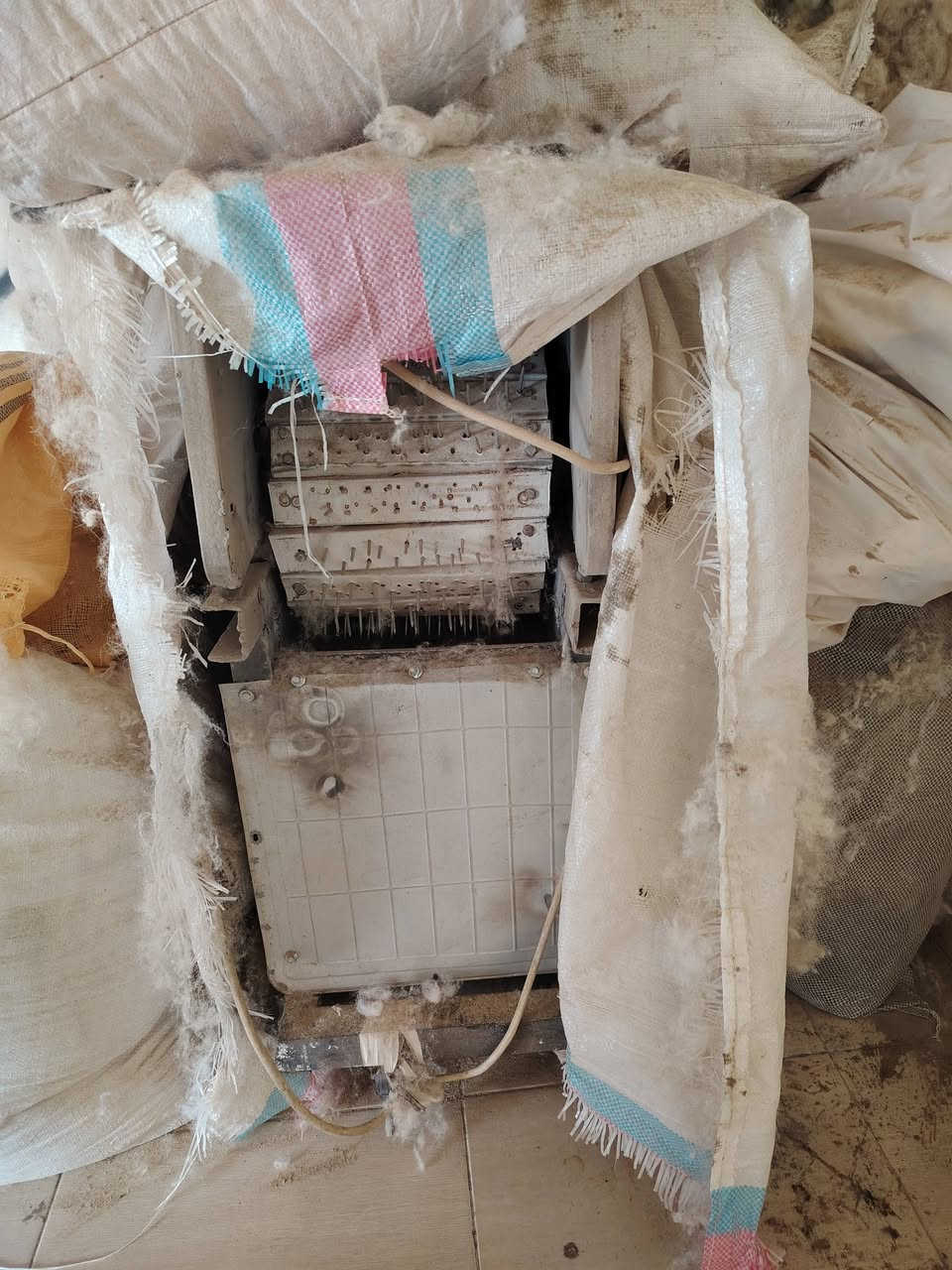 ندافه صوف لبيع سعره 600بهه مجال مكان كركوك رقم
***********
