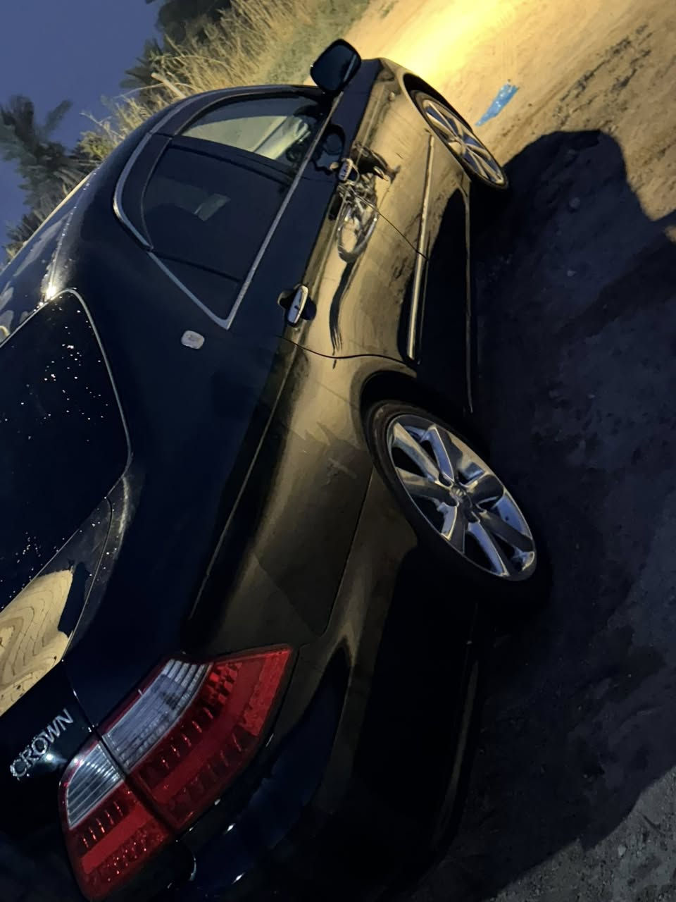 سلام وعليكم شاهينه ادوات شاصي 182كص قماره فقط 2007 
فتحه بل قماره كشنات أربعه كهربائي تدفه بل كشنات 
ستيرن كهربائي لايت زنون بصمه رصاصي ويل كروم ستيل مشط لكزز لايت دوار سياره عوزه حداديه مكان بصره سعر 62 وبيه مجال قليل ***********
