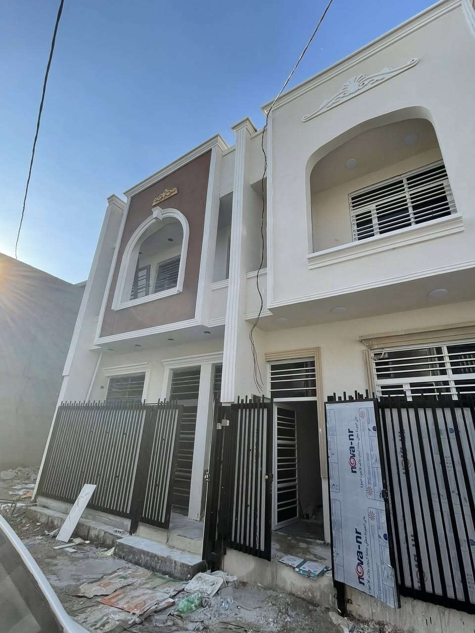 السلام عليكم 
تونات للبيع مساحه ٥٠متر ع شارع ٨متر تبليط 
بسعر 50مليون قيد الانشاء تستلم جاهز

يحتوي ع صاله ومطبخ وغرفتين وباقي الخدمات 

الموقع في منطقة الدوانم قرب الشرطه الخامسه 
جانب الكرخ 

صنف الاارض طابو زراعي سند25  

للاستفسار اتصل وبيك خير ودلل ***********
