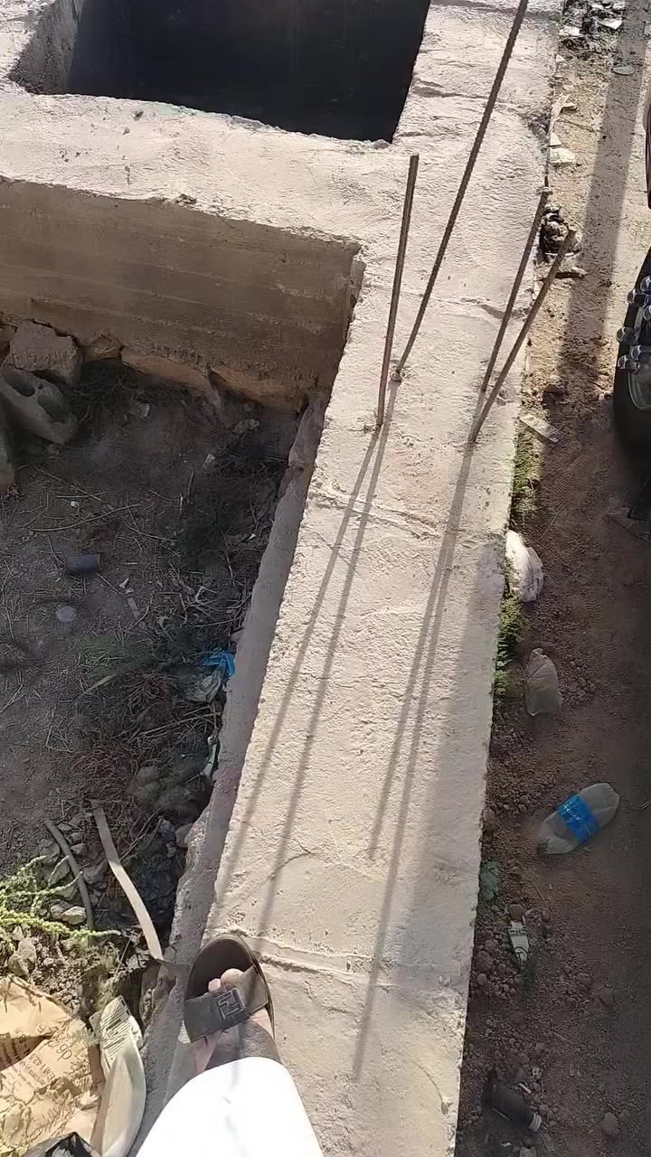 رباط خلف الملعب مساحه 180 من ضمن الخدمات ***********
