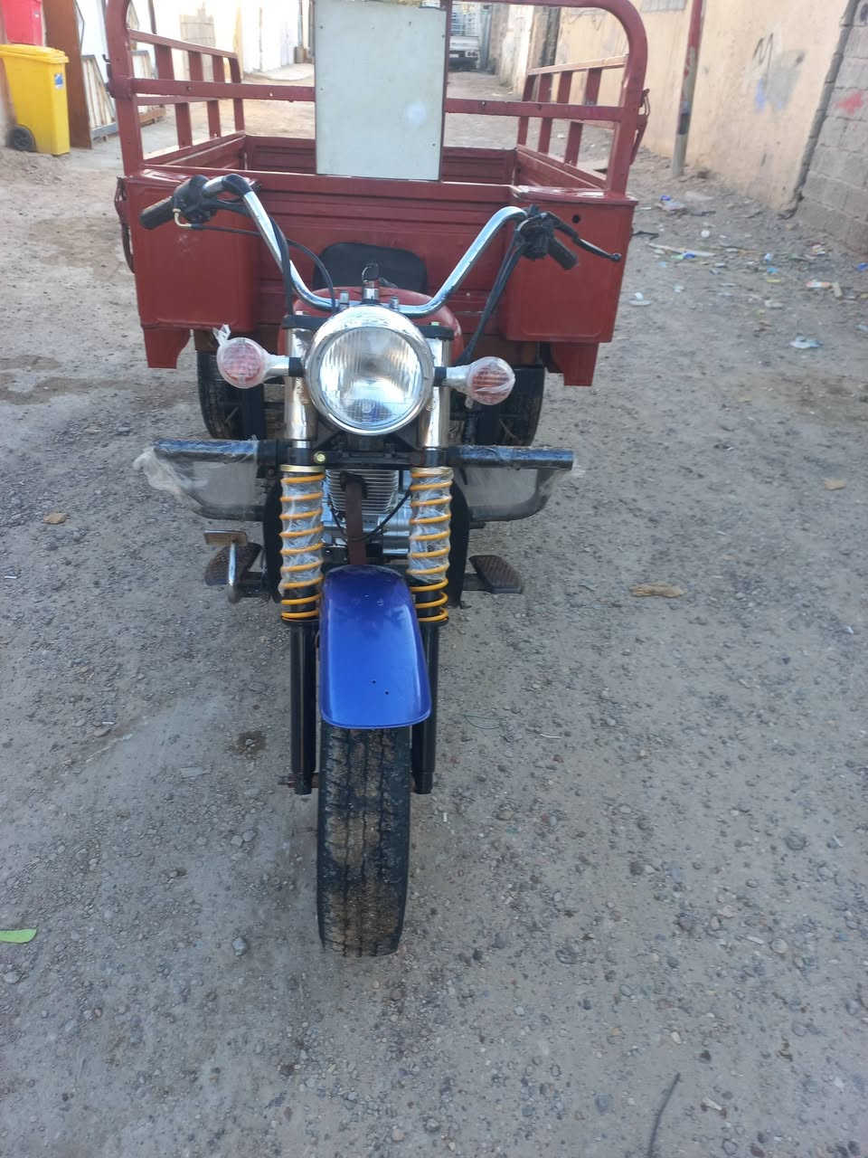 يالله سلام عليكم ستوته دايوان للبيع مكفوله مكينه جمره بلال دبلات جديد كهربائيات جديد تايرات جديد أوراق اصولي ٧ أوراق ستوته مال جناي....سعر واحد وميه..... وبيهه مجال...رقمي *********** بي واتساب
