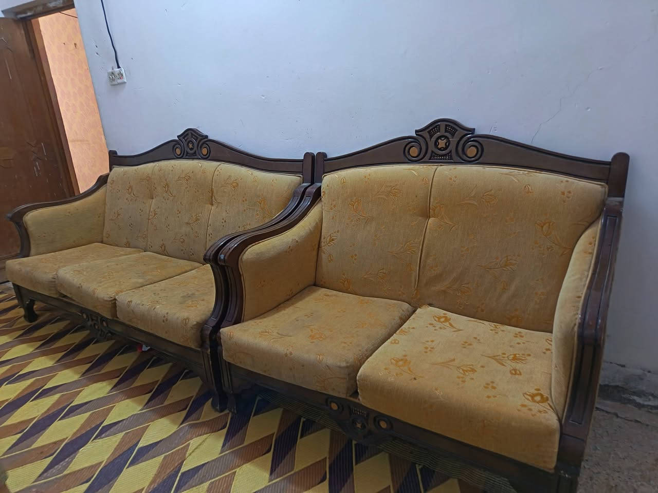 تخم باب اول خشب صاج 10مقاعد مابي اي ضرر ب300وبي مجال


**إذا كنت صاحب هذا الإعلان وتريد حذفه لأي سبب، رجاءا أرسل رسالة إلى الدعم الفني**