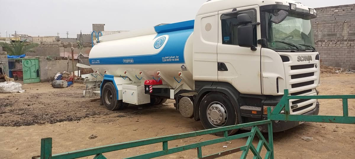 سلام عليكم سكانيه تنكر 16 طن مكينه انجكتر كير 3×3 تخم تاير تانكي جديد تفصال قلونه جديد مكان البصره زبير ***********
