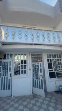 دار للبيع الدوره شارع 60 قرب افران اهلنا يحتوي عل ستقبال ومطبخ وصااله ...