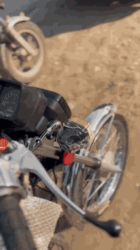 سلام عليكم نامه شلامجه اصلي بلاد موديل 23 طالعه بل 24  محرك مامفتوح  سعره واحد 300بيه مجال مو شراي لايكسر بل سعر مكاني بابل السده هنديه رقمي ***********
