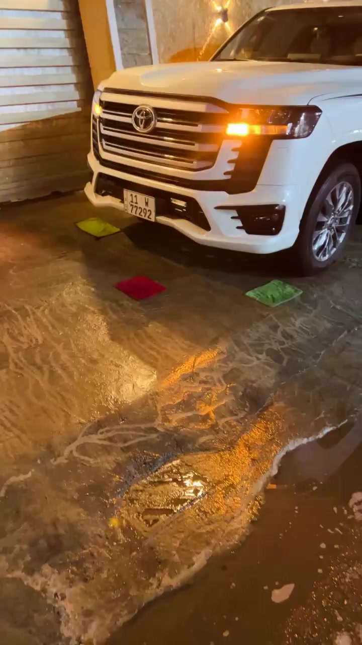 سلام عليكم عندي جكساره مديل 23 بريم اصلي كفاله عامه 670بيه مجال مكان بغداد لشعب سريداد رقم ***********
