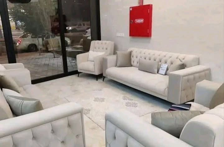 عرض خاص  خلال اسبوع فقط
سعر 385فقط 

أنتبااااه إلى لأسعار 
ال١٠ مقعد   385
ال٩مقعد  360
ال٨ مقعد   325
ال٧مقعد  295
ال٦مقعد  260
ال٥مقعد  225

توصيل داخل بغداد مجانا  اطراف15
صنع عراقي  
أحدث التصاميم الفنية 
🖍الشغل حسب طلبكم من ناحية اختياركم الالوان وعدد المقاعد 
⭕️مواصفات العمل 
♦️اسفنج. مميز 
⭕️ الخشب مقعد مضغوط
رجل عظم عاج او نيكل ذهبي

⭕️القماش 
 قديفه 

❇️قياسات القنفات ❇️

العرض 75
190سم  القنفه الكبيرة ام ثلاث مقاعد 
150 سم القنفه الوسط ام مقعدين 
75 سم  الكرسي. 
🌹🌹🌹🌹
جميع الالوان متوفره
توصيل داخل بغداد مجاني أطراف 15

التوصيل  سريع 
للحجز ارسل
 الصورة 
والاسم 
ورقمين موبايل 
والعنوان
على الخاص

الاضافات 

تخم ويا 4كوشات فقط


**إذا كنت صاحب هذا الإعلان وتريد حذفه لأي سبب، رجاءا أرسل رسالة إلى الدعم الفني**