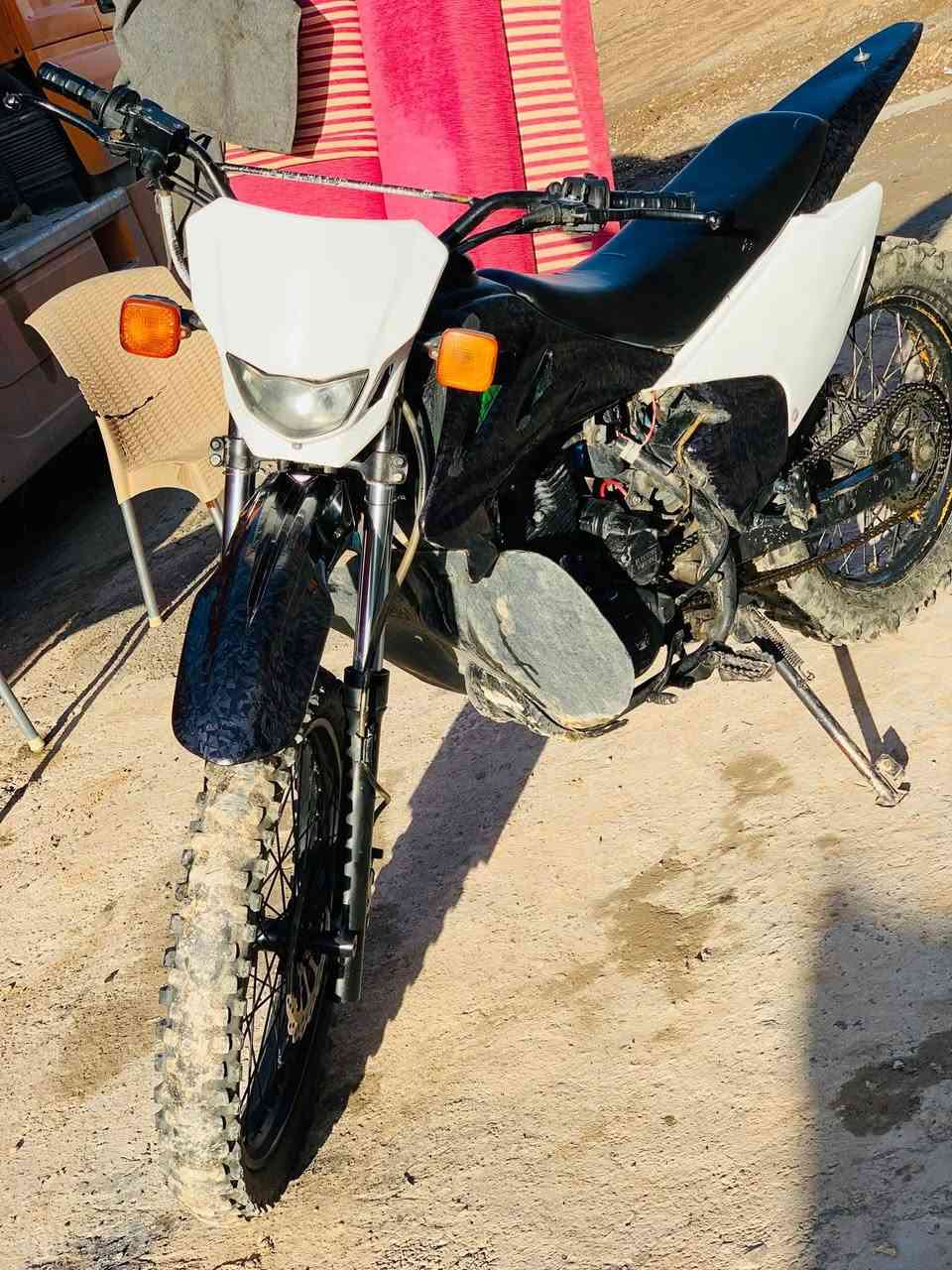 للبيع دراجة نارية بحالة جيدة
دراجة نارية من نوع قفاز كاويار
الموديل: 2020
سعة المحرك: 200 سي سي
🔧 الدراجة بحالة جيدة وجاهزة للاستخدام
⚡ جميع الكهربائيات تعمل بشكل كامل
📍المحرك مفتوح انطي شرط 
 موقع الدراجة: اصلاح الزراعي 
💰 السعر: 900 (قابل للتفاوض البسيط)
📞 للاستفسار والتواصل:
***********
