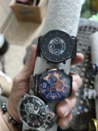 تخفيضات • قطعة • ساعات