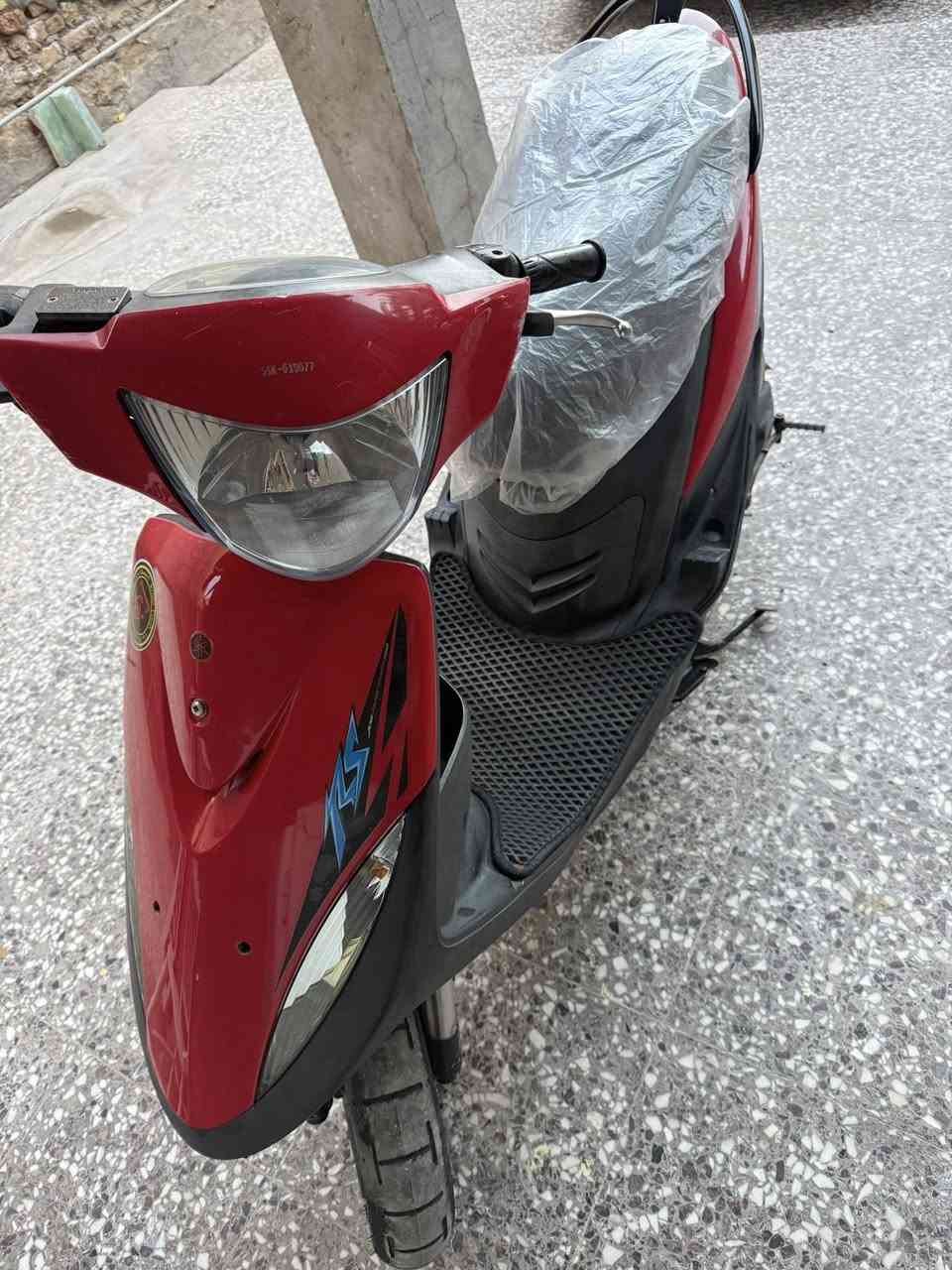 سلام عليكم 
دراجه ماكس عدله جديدة مكفوله من كلشي نضيفه 
سعرها مليون 125  قفله من الاخير مكاني سماوة أم العصافير 
إلاتصال ***********
