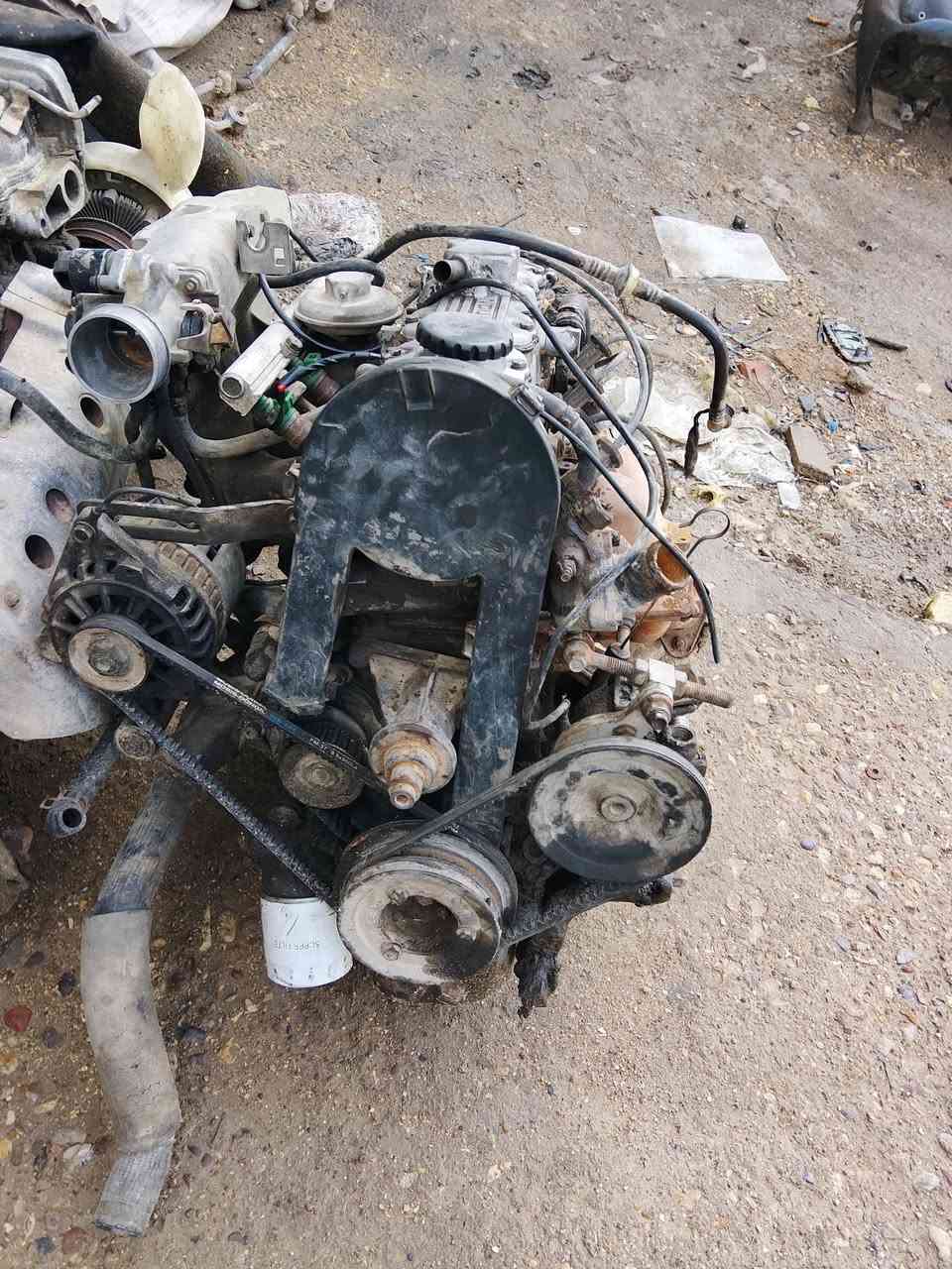 السلام عليكم شمحتاج اتصل وتدلل 
مكينة فيفتي 3000
مكينة ونجي 6سلندر
گير بطة ديلكو 3خطوط حاوية اليابان 
تفرعات دينمو سلف مسطرة بخاخات 
مكينة برنس  
واسط النعمانية 
***********
